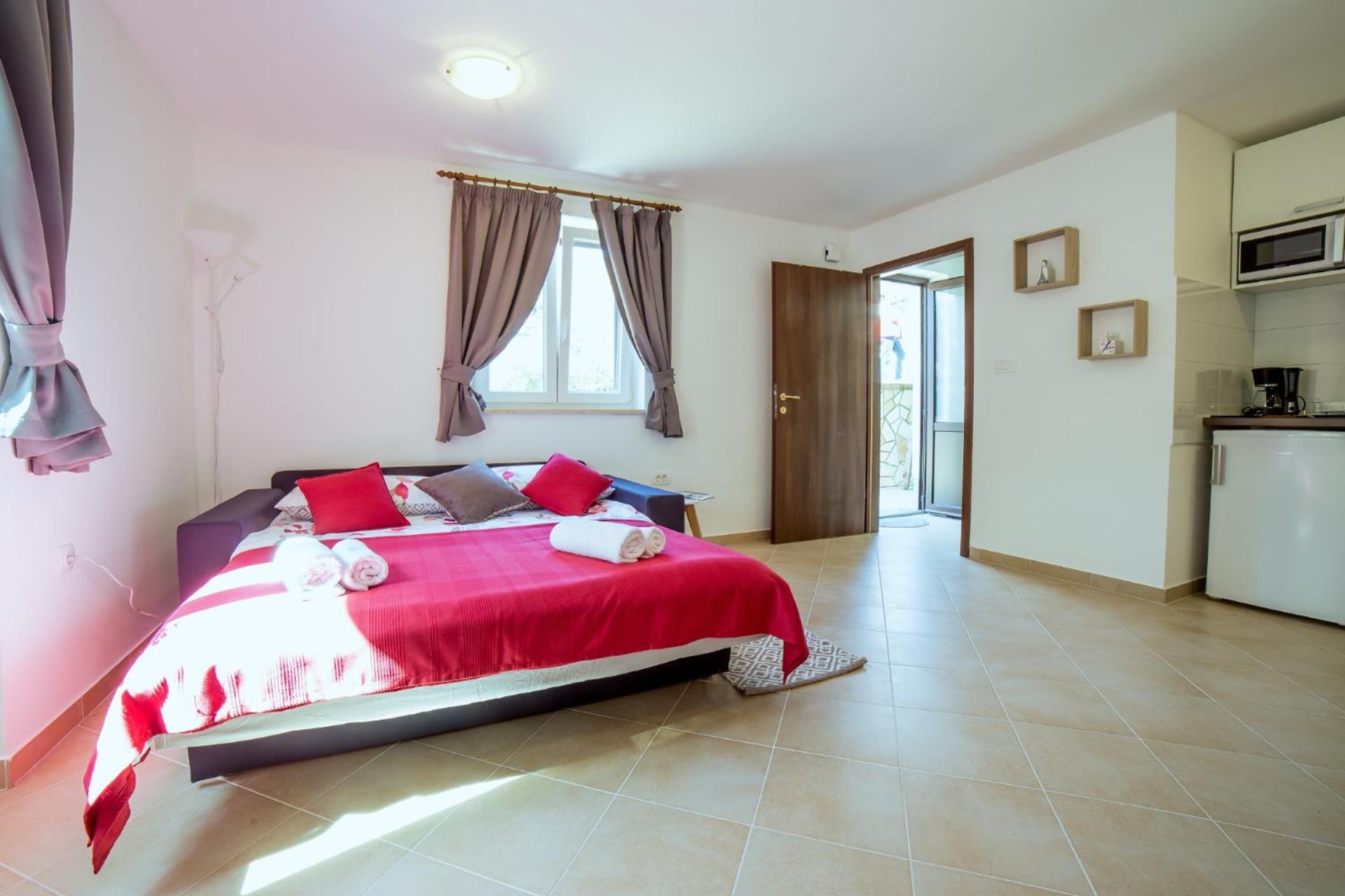 Apartment Podini Brsec Bagian luar foto